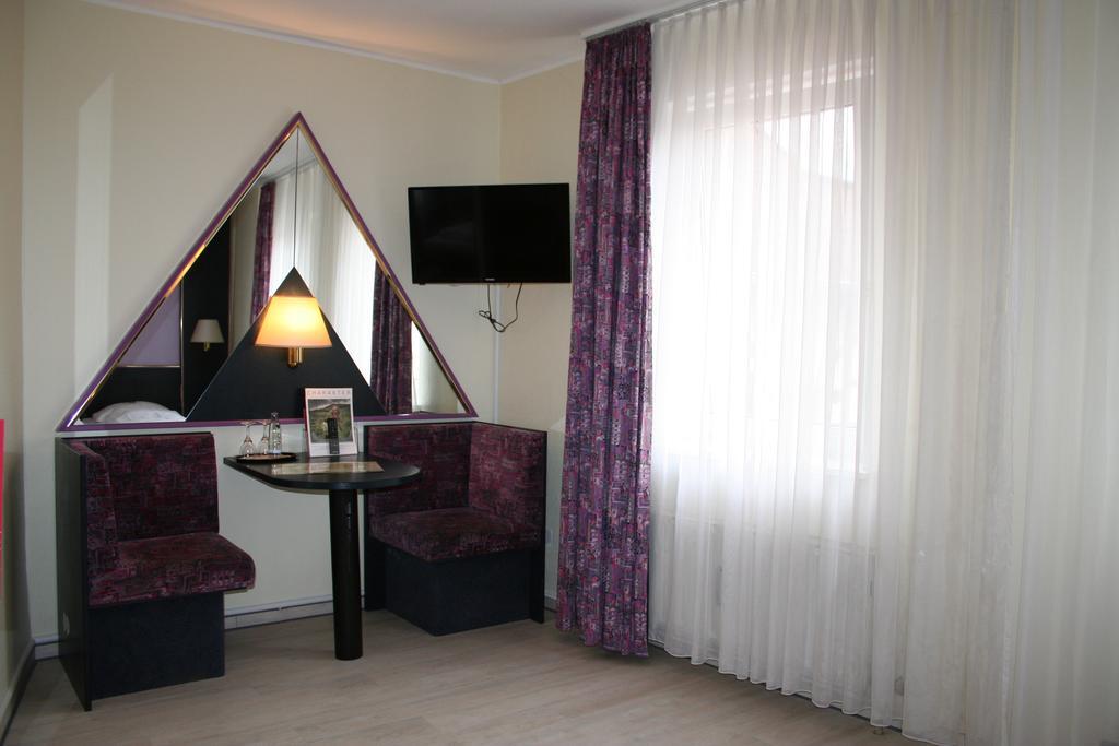 Landhotel Gross Schneer Hof Friedland  Exterior photo